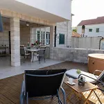 Apartment Ivan Supetar